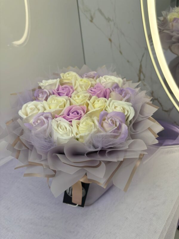 cfbfhggfj Lilac Rose