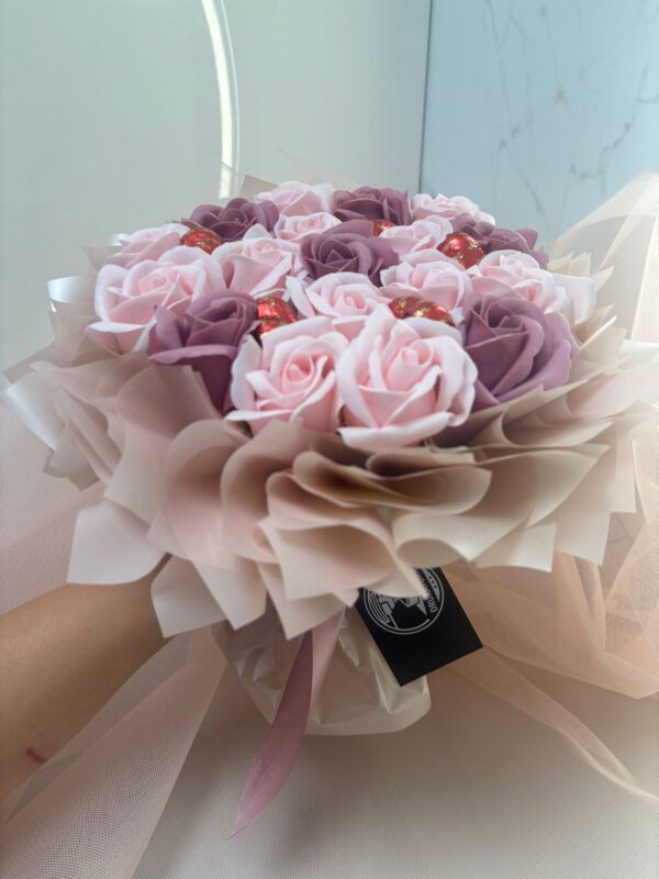nnnn Light Pink Rose