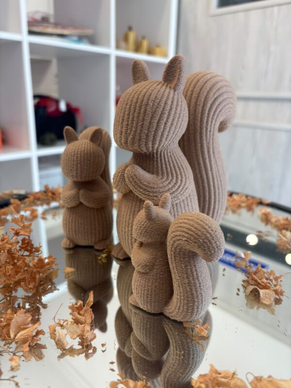 🐿️ ZESTAW 3 DEKORACYJNYCH WIEWIÓREK 3D – 15 / 10 / 7 CM