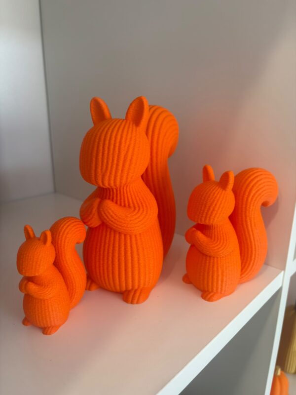 🐿️ ZESTAW 3 DEKORACYJNYCH WIEWIÓREK 3D – 15 / 10 / 7 CM
